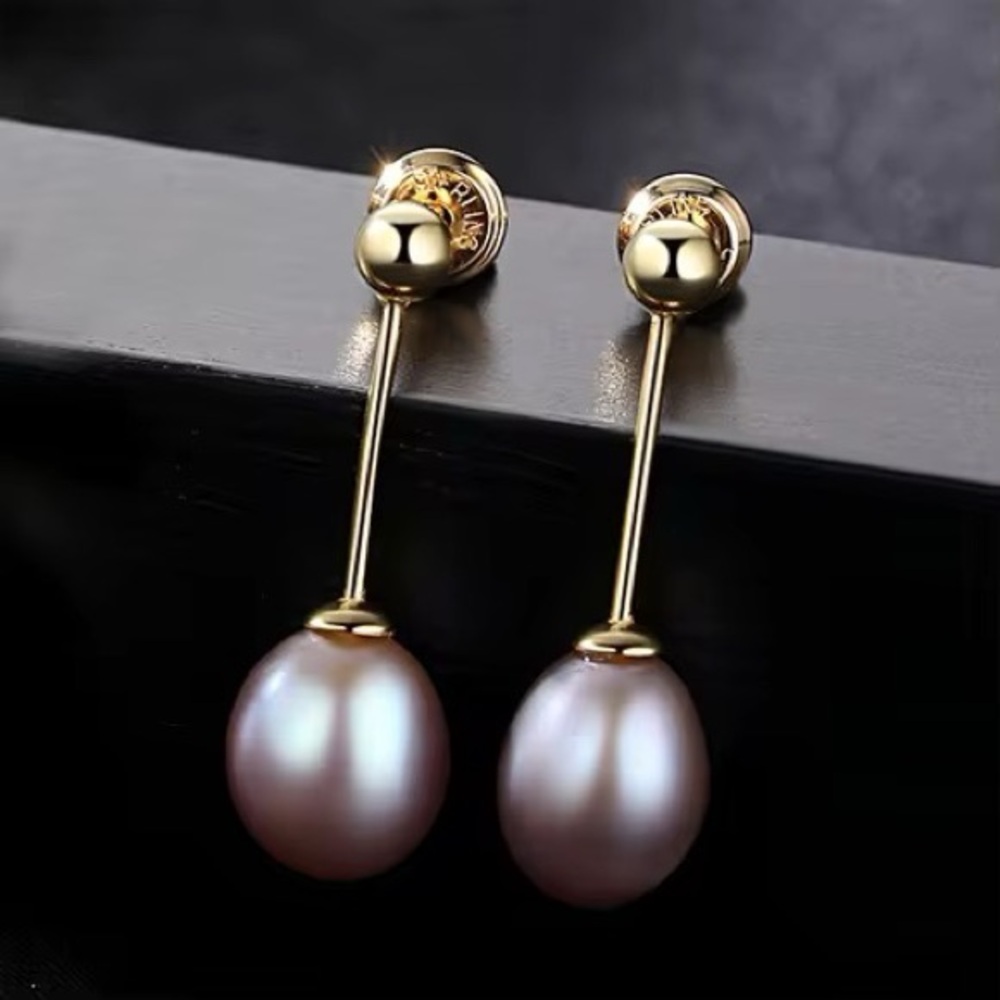 •Luxurious Timeless S925 Sterling Silver 8-9mm Natural Freshwater Pearl Earrings